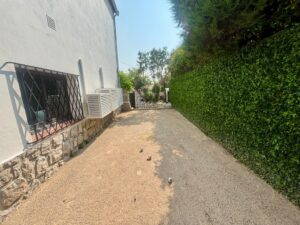 Terrain de pétanque et ping-pong La Bellaudiere Cagnes-sur-mer